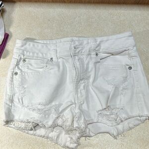 Ladies American Eagle Outfitters white Jean shorts. Size 4
